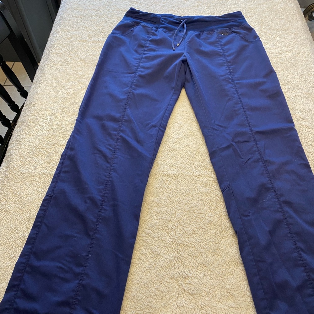 Greys Anatomy scrub pants. Navy blue. Medium Tall.
